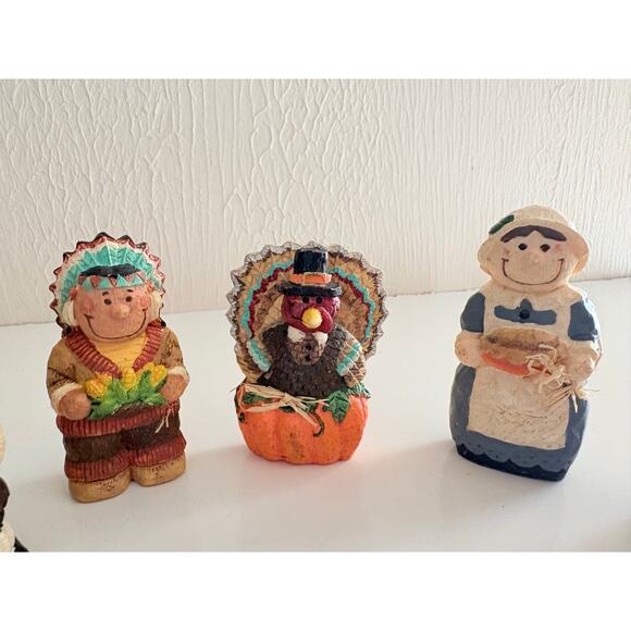 Thanksgiving Figurines Set Pilgrim Turkey Native Scarecrow Decor Fall - Picture 2 of 5